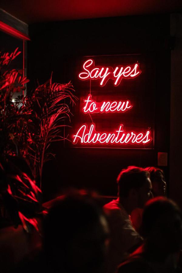 Black Llama Hostel Miraflores ลิมา ภายนอก รูปภาพ